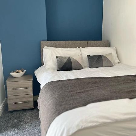 לידס Moorfield Street Guesthouse מראה חיצוני תמונה