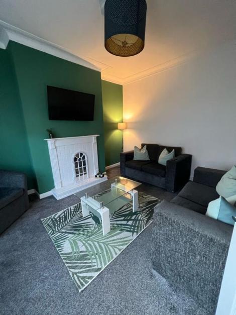 לידס Moorfield Street Guesthouse מראה חיצוני תמונה